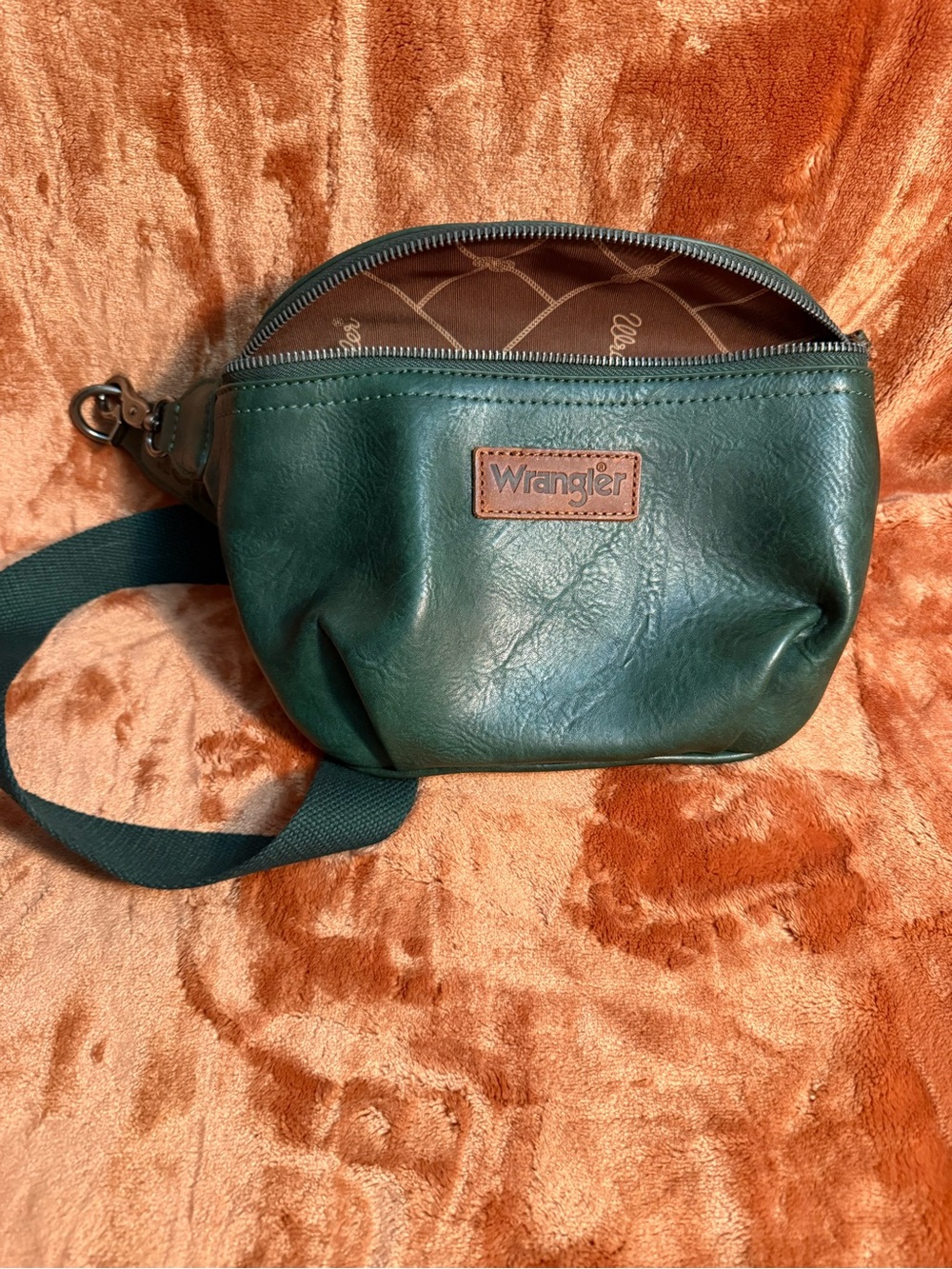 Wrangler Emerald Green Leather Crossbody Bag